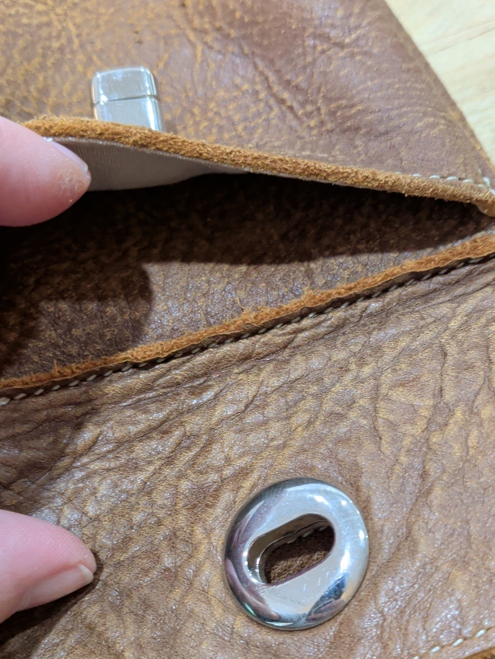 Vintage Roots Brown Leather Crossbody Bag with Adjustable Strap Villager Style - Picture 10 of 13